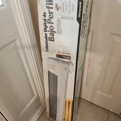 Sale Photo Thumbnail #112