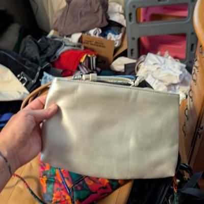 Sale Photo Thumbnail #583