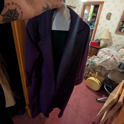 Sale Photo Thumbnail #126