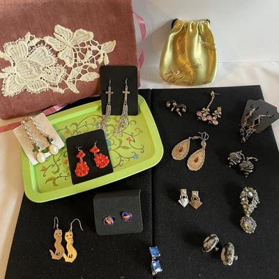 925 Cat Earrings And Costume Earrings Sets And Brooch