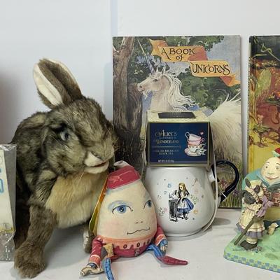 Grimm’s Complete Fairytales With Alice In Wonderland Teapot And More