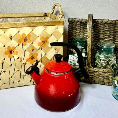 Le Creuset Teapot & Button Jars 