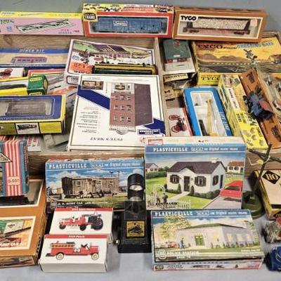 Sale Photo Thumbnail #698