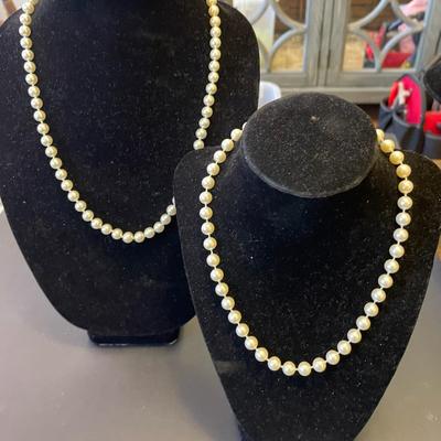 Exquisite Faux Pearl Necklaces – Petite Elegance