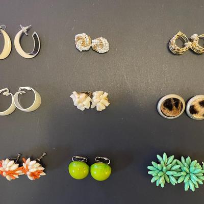 9 Pairs Of Costume Jewelry Earrings
