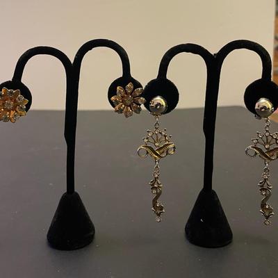 Add a Touch of Vintage Glam!