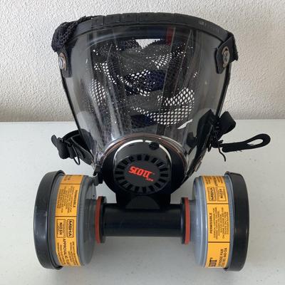 Scott Twin Cartridge Respirator