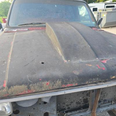 84’ Square body cab and chassis parts truck. 