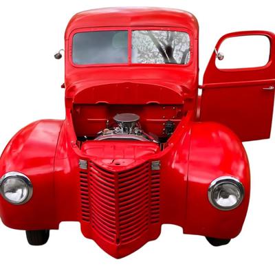 1947 International with a 305,Edelbrock 4 Barrel carb