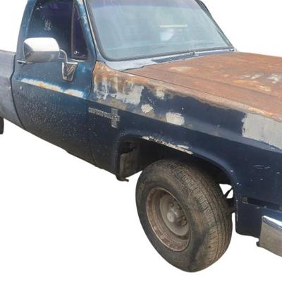 1986 Blue Silverado Square Body Parts Truck