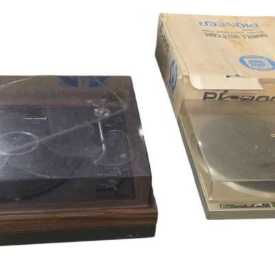 Pioneer PL-200 Direct Drive Stereo Turntable with original box