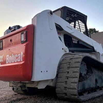 2010 T250 Turbo Bobcat with bucket 4,000 hours