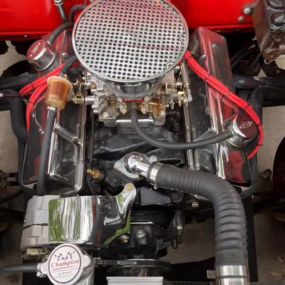 1947 International with a 305,Edelbrock 4 Barrel carb
