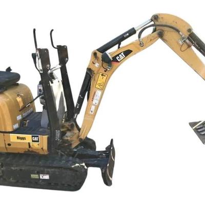 Cat 300.9D Mini Excavator with 400 hrs. 4’ digging depth and plenty of power for the size. Able to store in a garage with the ROPS removed.