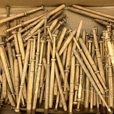 Large lot of antique lace making Bobbins
