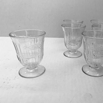 Set of 6 mid century glasses w/ fish