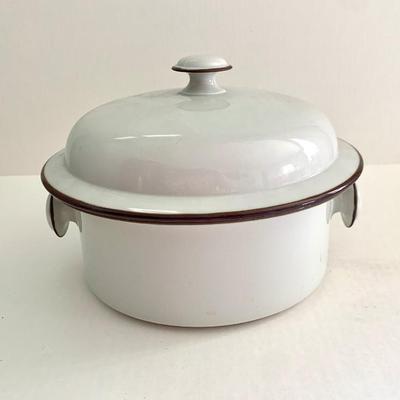 Dansk 3.5 qt. round covered casserole 