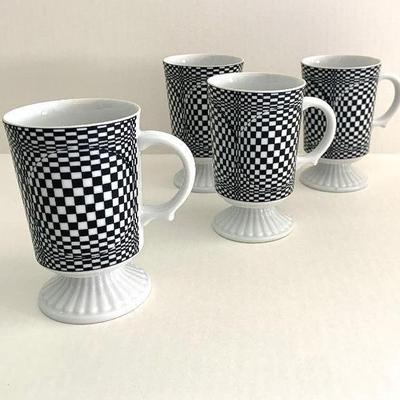 Set/4  Optical Checkerboard pedestal mugs