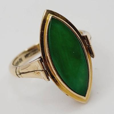 Green Jade Yellow Gold Ring Sz 5.5 