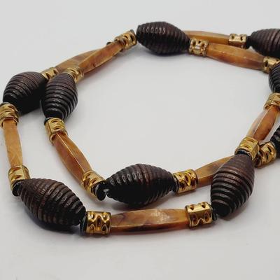 Vintage Faux Tortoise Sell Beaded Necklace 