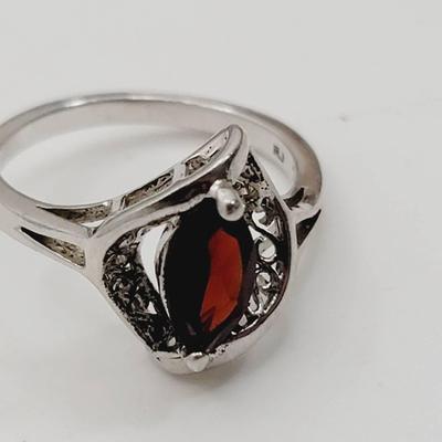 Sterling Garnet Sz 7.5 925 Silver Ring