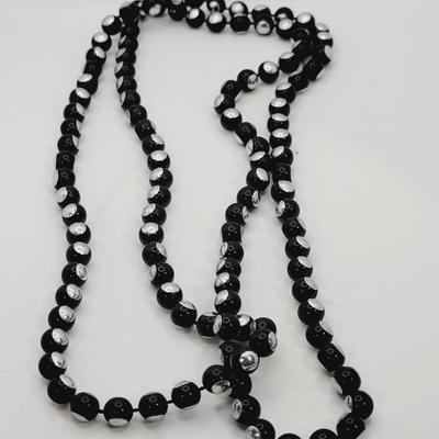 Vintage Black And Silver Beaded Necklace 