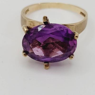 10k Yellow Gold Mid Century Amethyst Solitaire Ring 