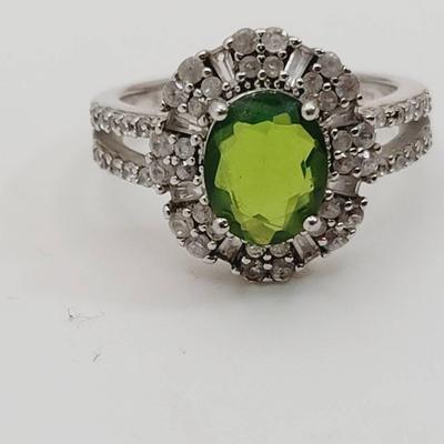 Green And Clear Stone Sterling Silver Cocktail Ring Sz 7.5