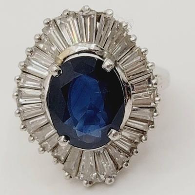 900 Platinum 3.3 Ct Sapphire And Diamond Halo Ring Sz 5.5