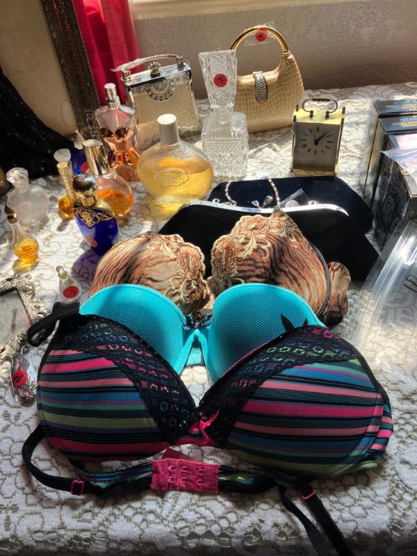 Sale Photo Thumbnail #98