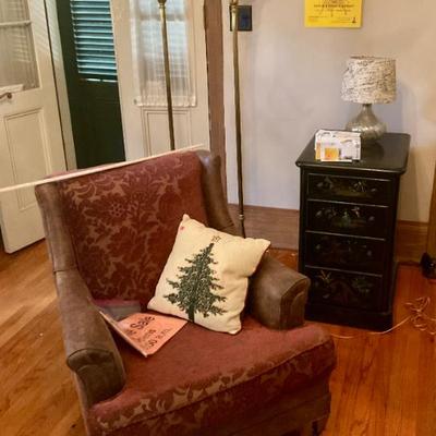 Nice arm chair