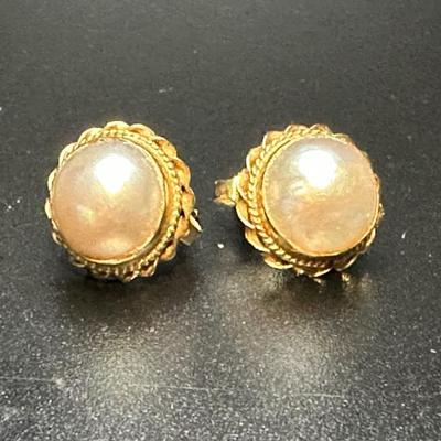 14k gold pearl earrings