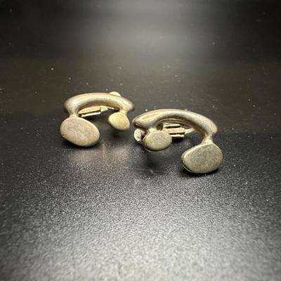 Sigi Pineda earrings