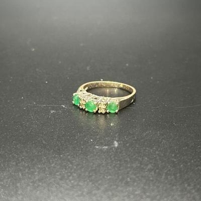 emerald ring on platinum setting