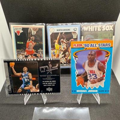 Michael Jordan Basketball Card Lot (5) Cards