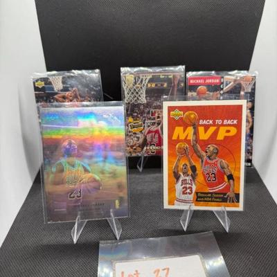Michael Jordan Basketball Card Lot (5) Cards