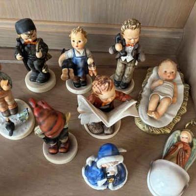 Pc107 hummel figurines set 2