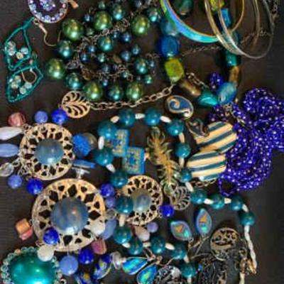 Pc243 blues and greens costume jewelry mystery lot