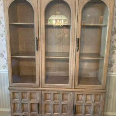 Pc231 thomasville china cabinet