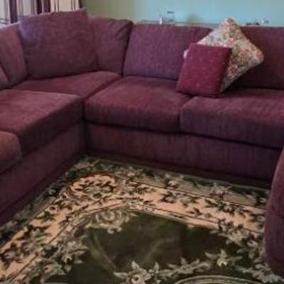Pc136v 3pc sleeper sectional and table