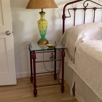 Metal/glass side table