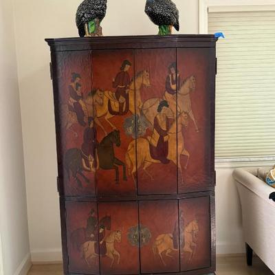 Chinoiserie cabinet, pheasant figurines