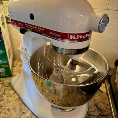 Kitchen maid mixer