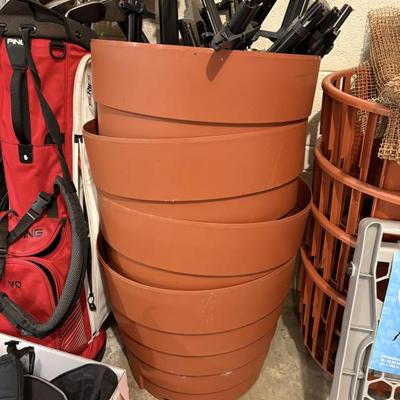 Large outdoor pots