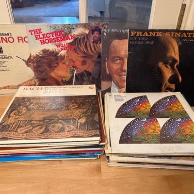 Vinyls (Online)