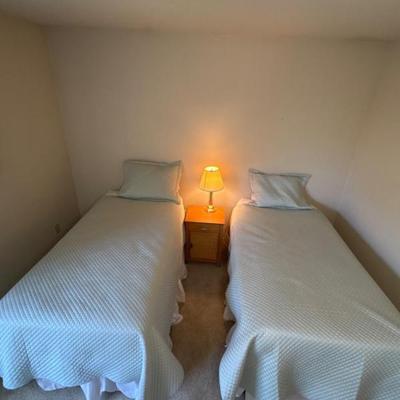 Twin Beds with Bedding (online )