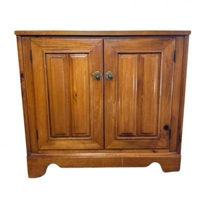 Beautiful Vintage Pine Cabinet  (online)