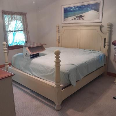 Very Nice  Bedromm Set 