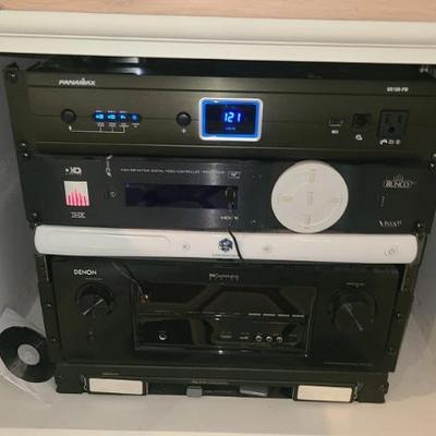 https://auctions4america.proxibid.com/Auctions-4-America/12-000-Square-Ft-Estate-Coming-Down/event-catalog/280609