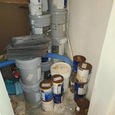 https://auctions4america.proxibid.com/Auctions-4-America/12-000-Square-Ft-Estate-Coming-Down/event-catalog/280609